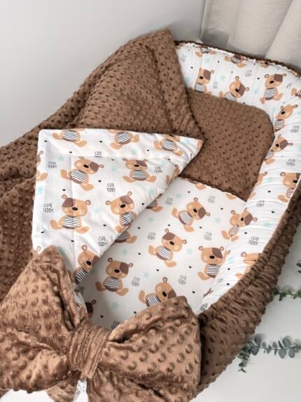 Gultukas kūdikiui su pagalvėle ir pleduku „Meškiukai”