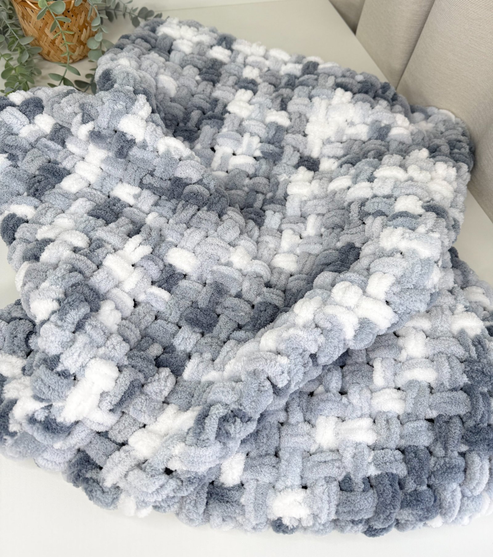 13EE248D-092E-4016-8452-EA59FE889B52