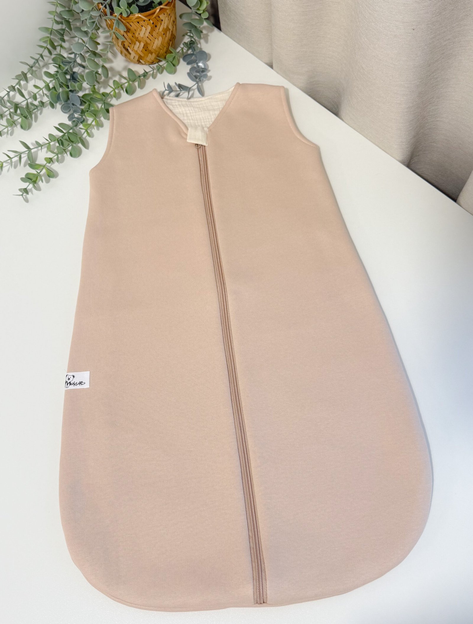 156F51BE-80B8-45DD-87B2-7B6B047D5286