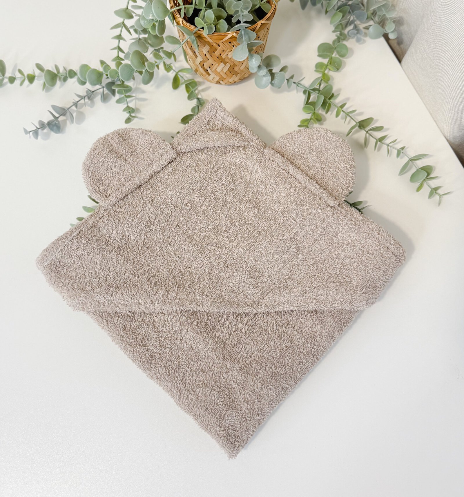 E8F216D5-E2EC-4AEF-883F-C12CB709EE7B