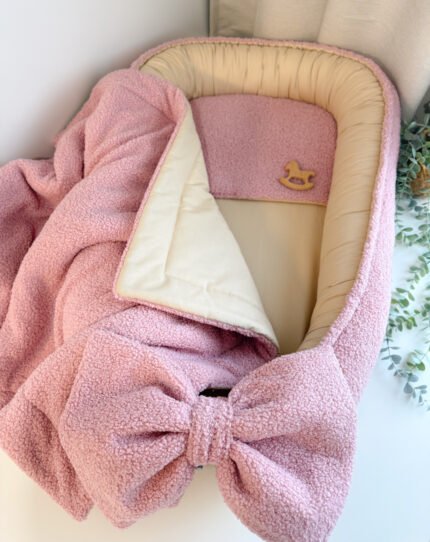 Gultukas kūdikiui su pagalvėle ir pleduku “Teddy”