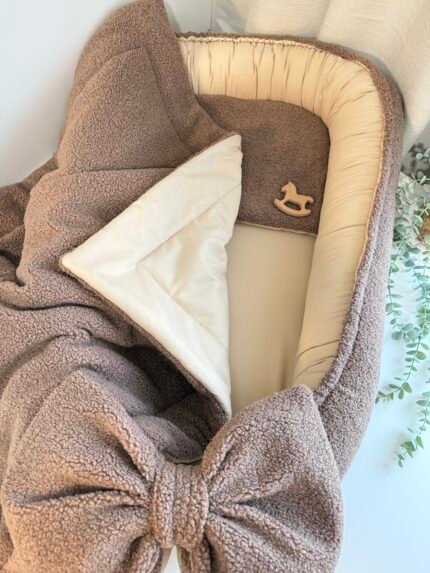 Gultukas kūdikiui su pagalvėle ir pleduku “Teddy”