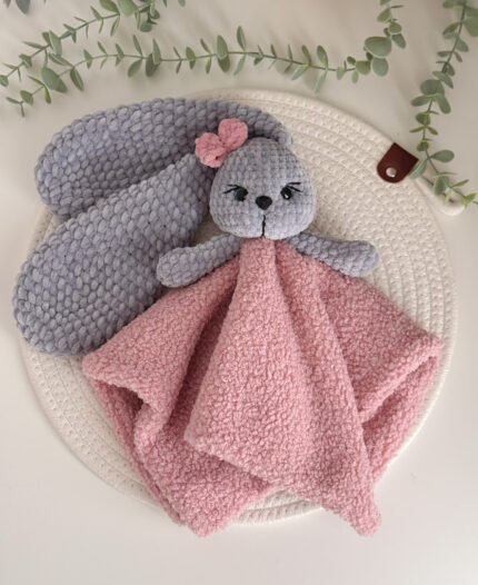 Teddy rankų darbo migdukas – žaisliukas „Kiškiukas”