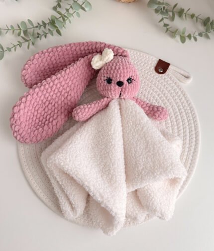 Teddy rankų darbo migdukas – žaisliukas „Kiškiukas”