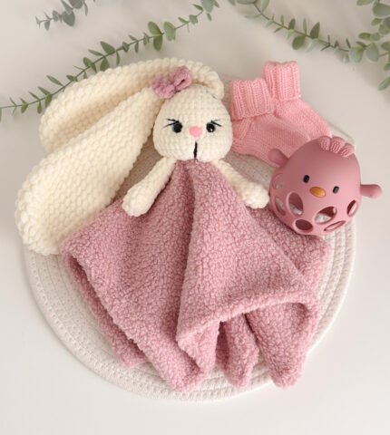 3 dalių kūdikio dovanų rinkinys „Migdukas“ – merino vilnos kojinytės + silikoninis kramtukas