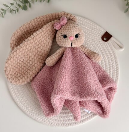 Teddy rankų darbo migdukas – žaisliukas „Kiškiukas”